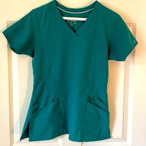 W123 Scrub Top - Hunter Green